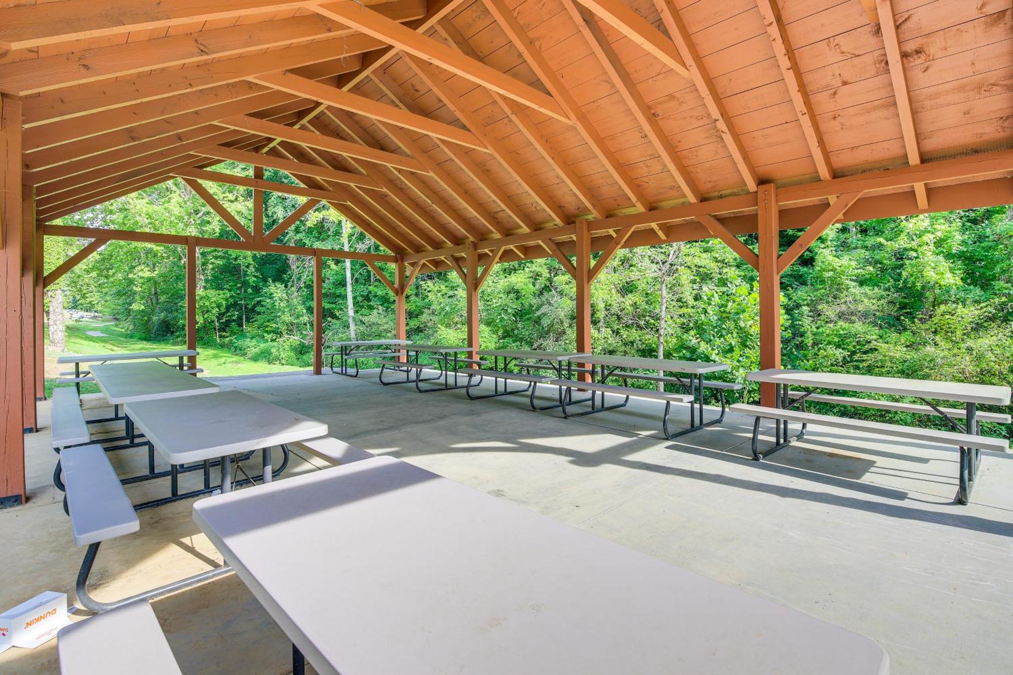 Pigeon Forge Cabin Premier Location And Hot Tub Екстер'єр фото