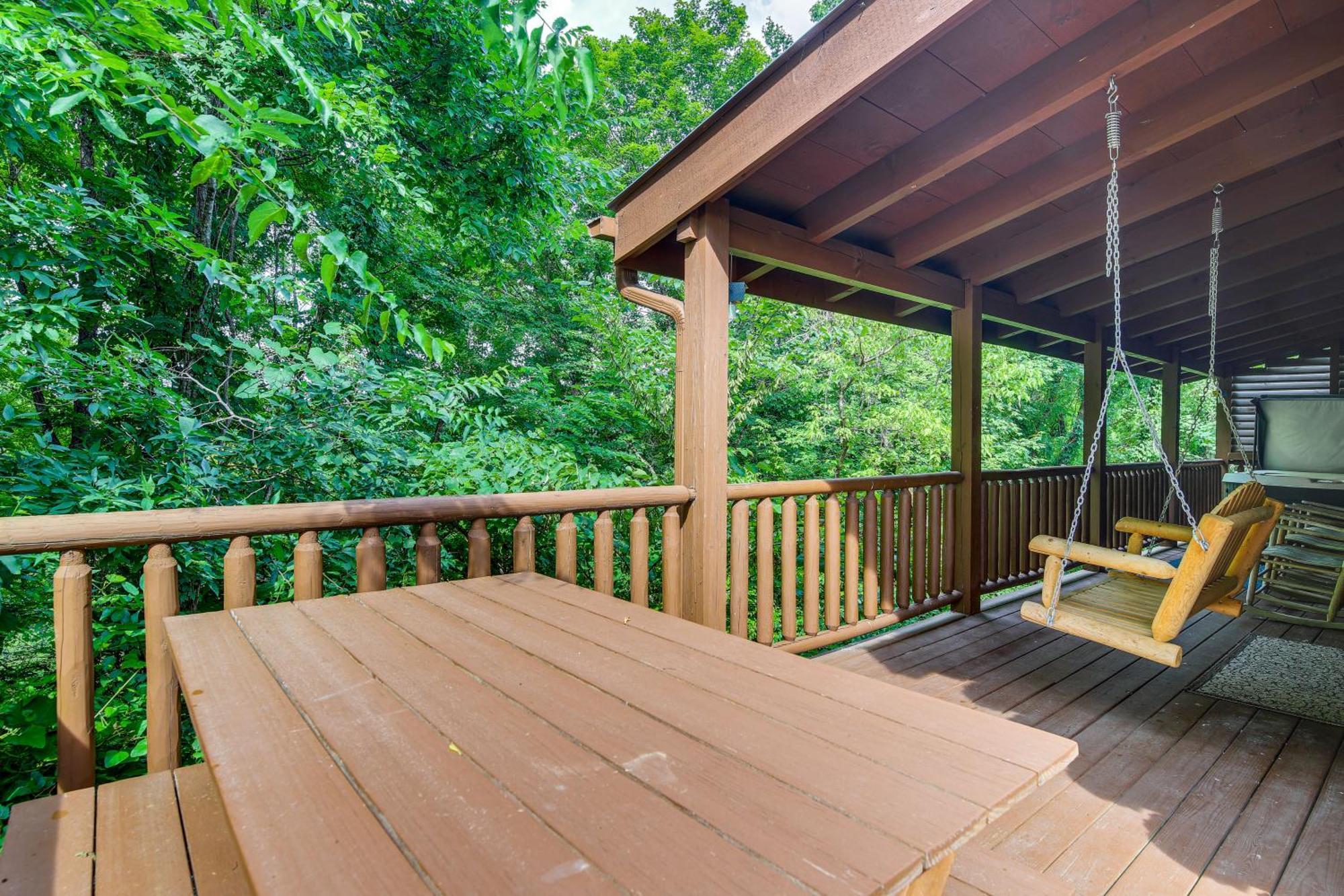 Pigeon Forge Cabin Premier Location And Hot Tub Екстер'єр фото