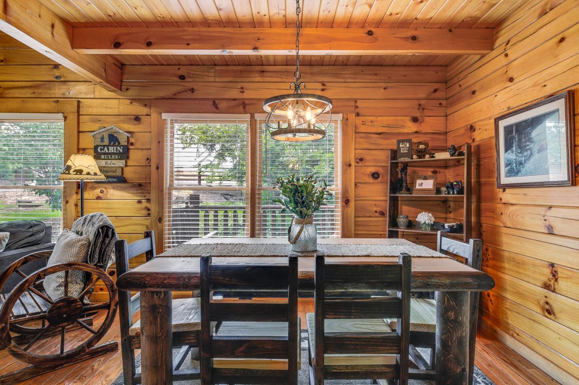 Pigeon Forge Cabin Premier Location And Hot Tub Екстер'єр фото